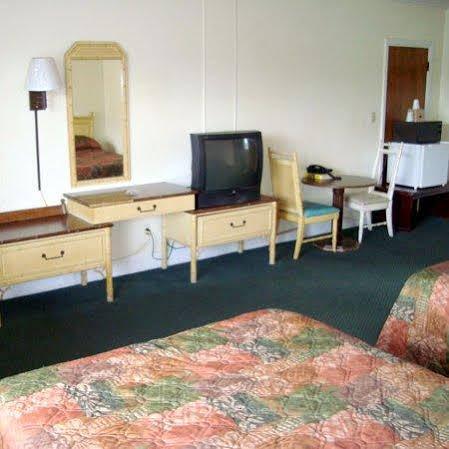 Town House Motel Tupelo Exterior foto