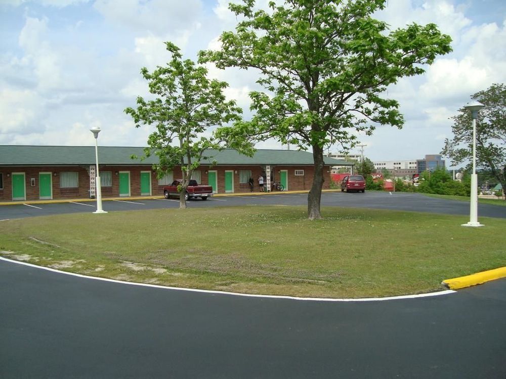 Town House Motel Tupelo Exterior foto