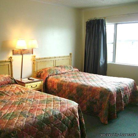 Town House Motel Tupelo Quarto foto